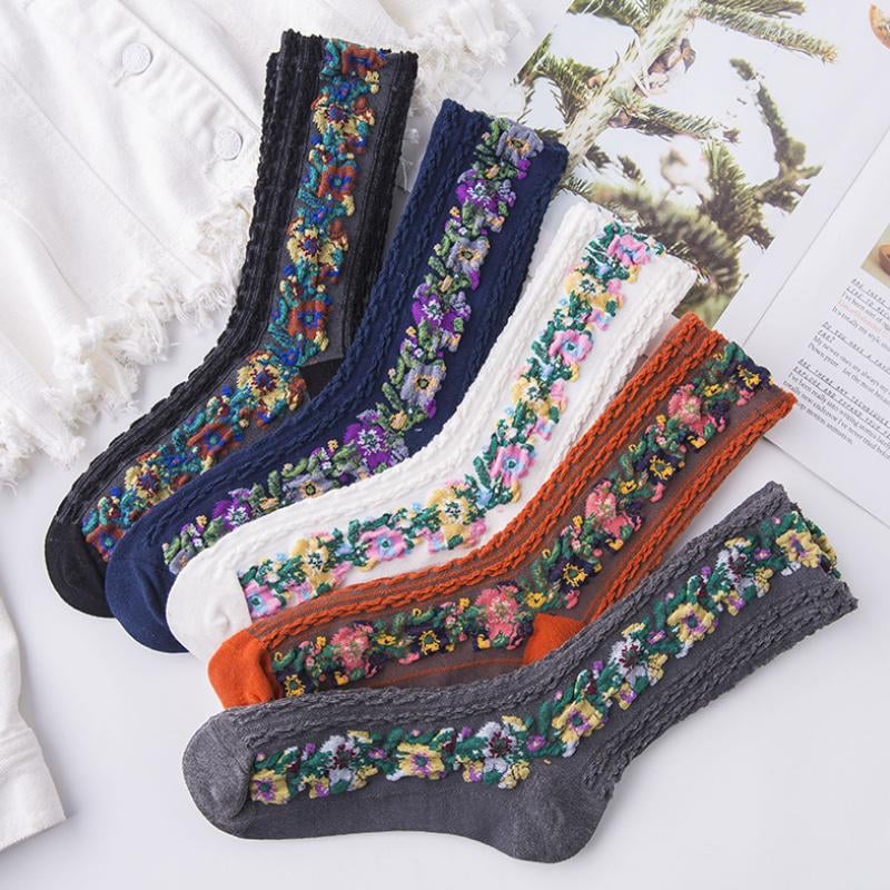 (5 pár) Vintage zokni hímzett virágokkal